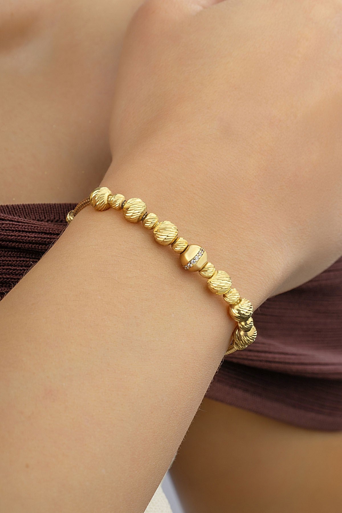 14 Ayar Küçük Top Figürlü Altın Bileklik