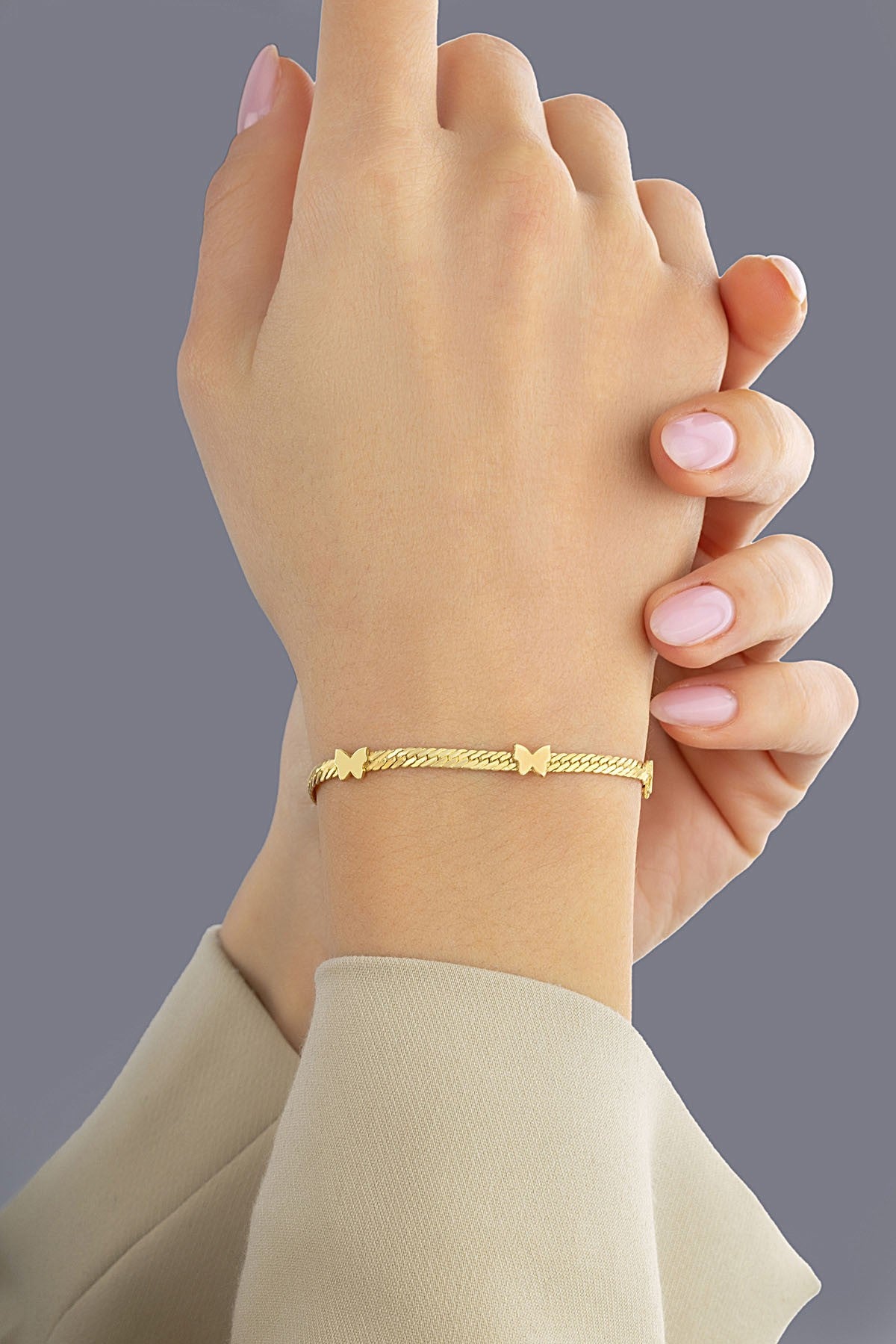 14 Ayar Kelebek Figürlü Hasır Altın Bileklik