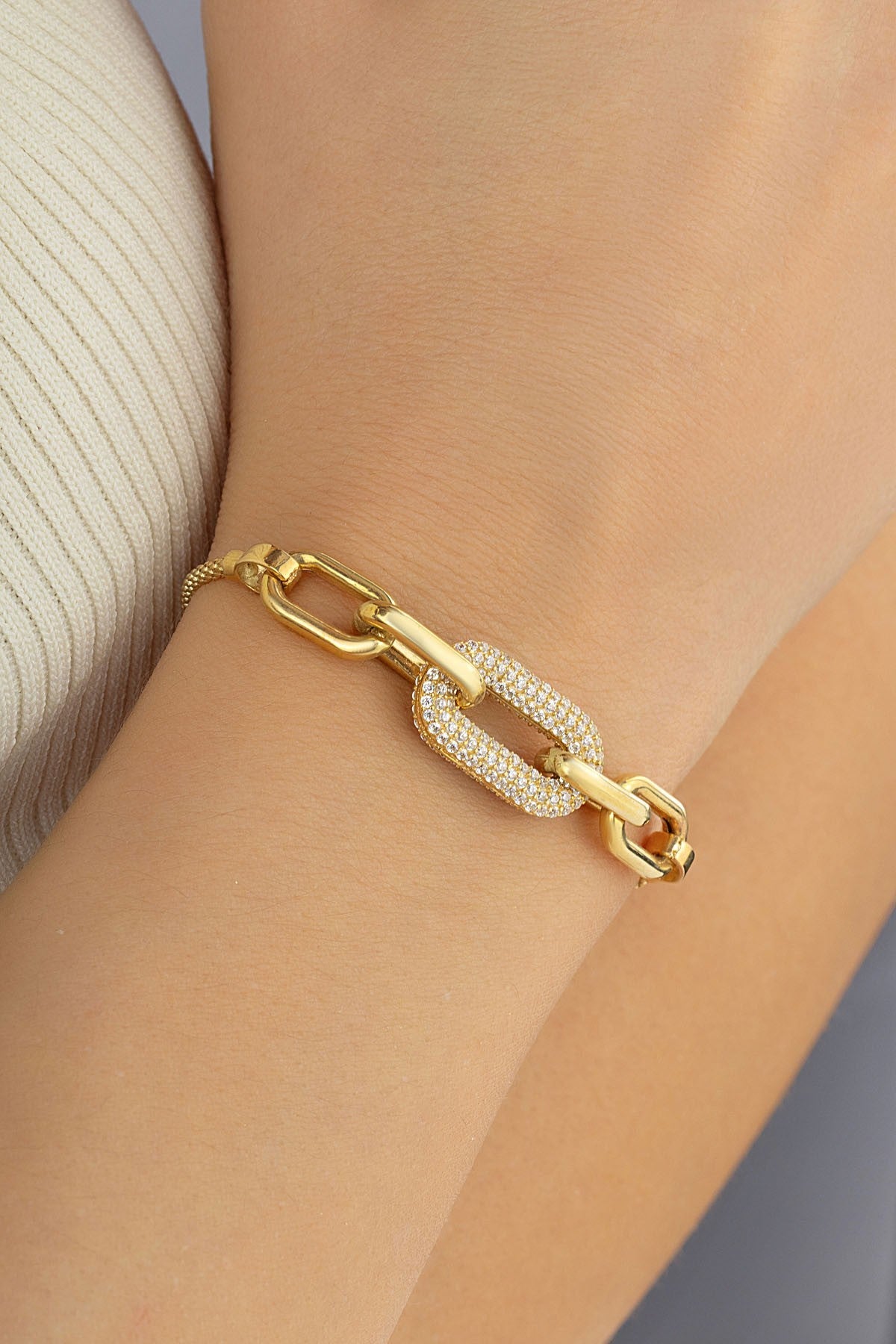 Taşlı Zincir Altın Bileklik Ürün ikincil görseli