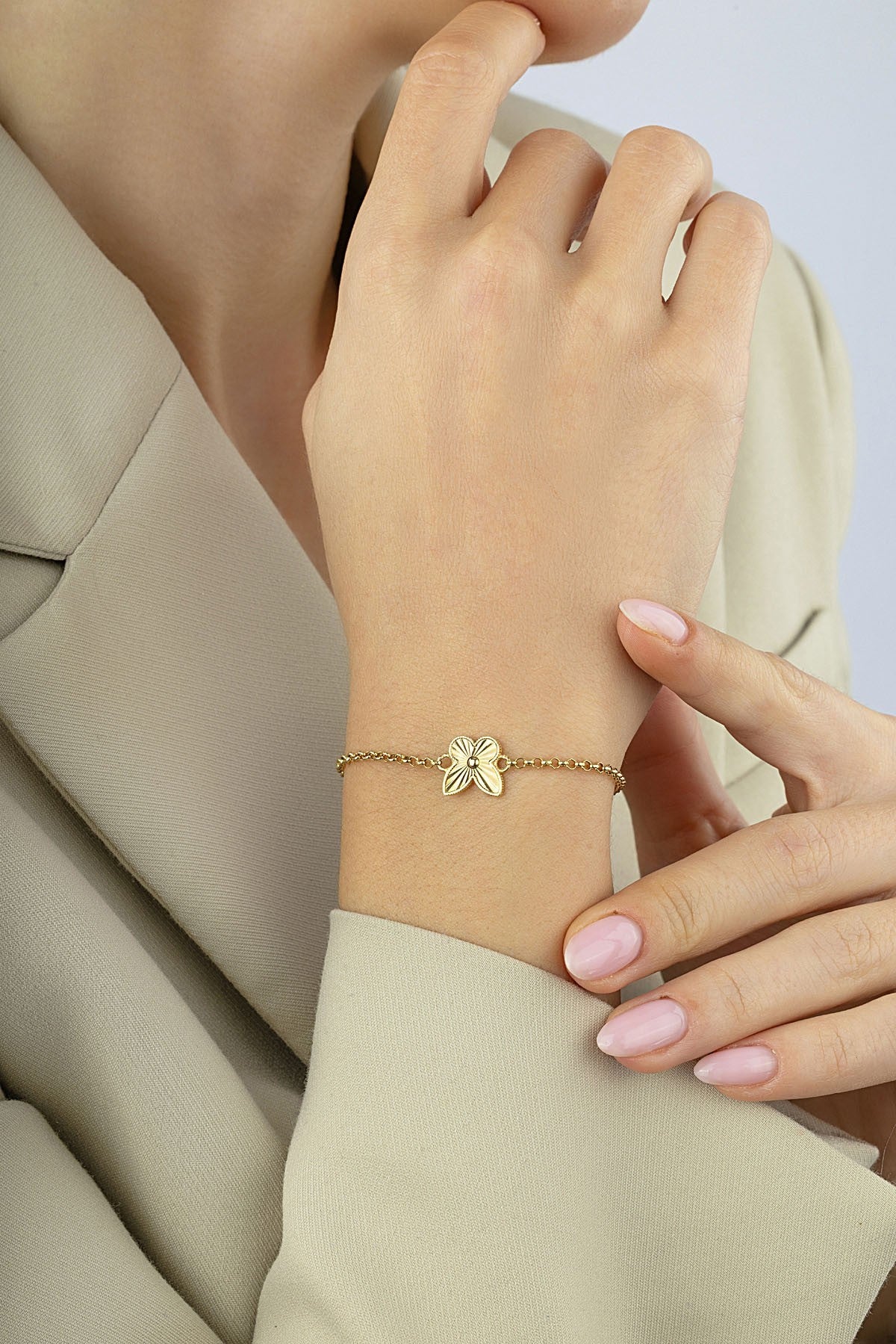 14 Ayar Kelebek Altın Bileklik Ürün ana görseli