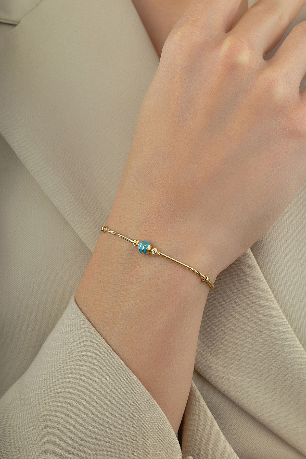 14 Ayar Yeşil Şeritli Boncuk Altın Bileklik Ürün ikincil görseli