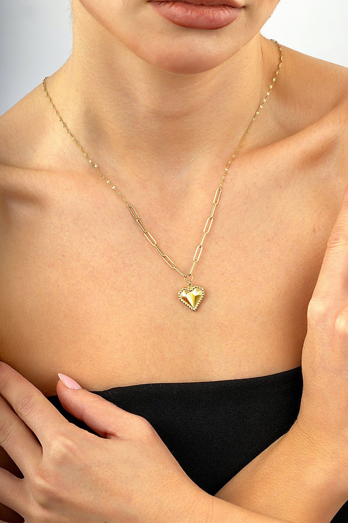 14 Ayar Kalpli Altın Kolye Ürün ikincil görseli