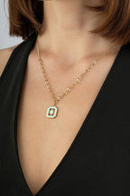 14 Ayar Yeşil Mineli Altın Kolye