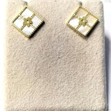 Beyaz Sedefli Dörtgen Altın Küpe