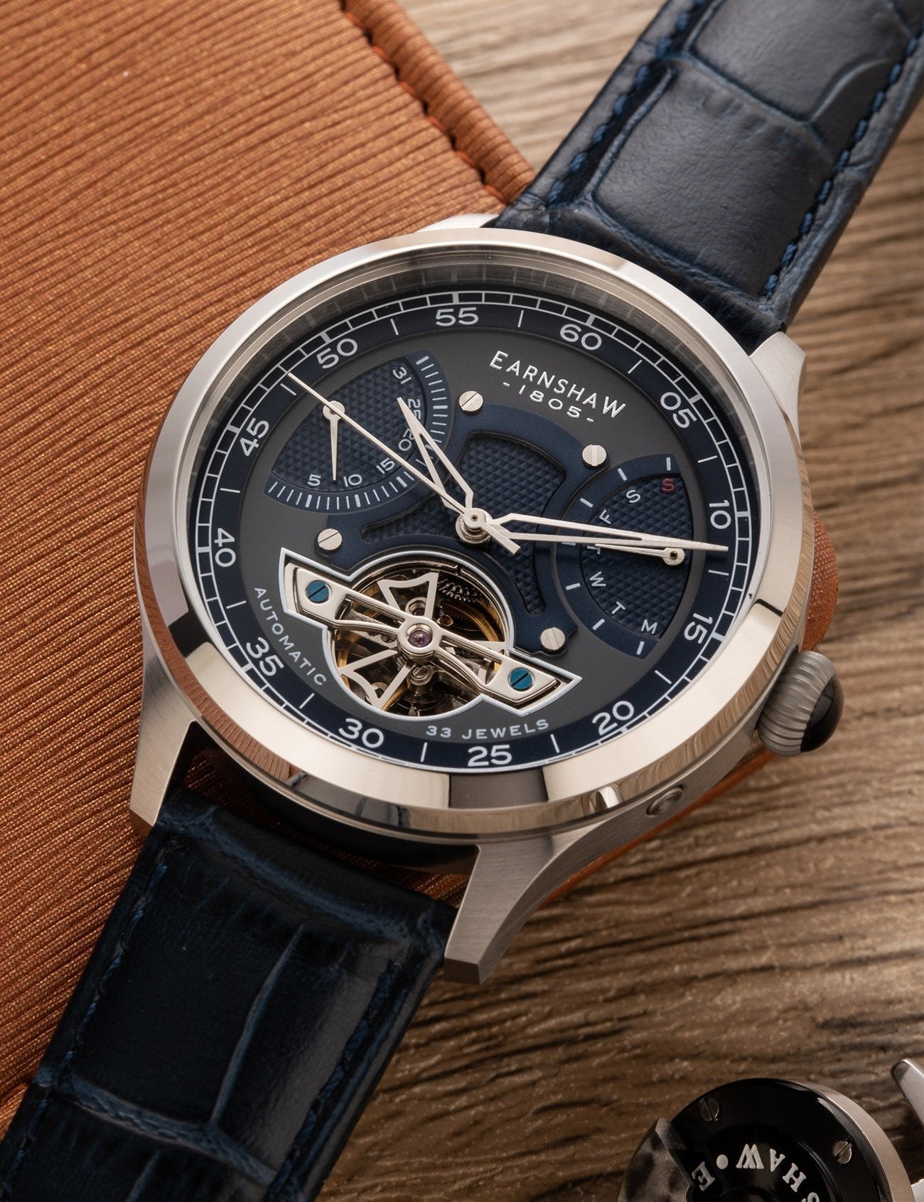 EARNSHAW ES-8191-03 Erkek Kol Saati